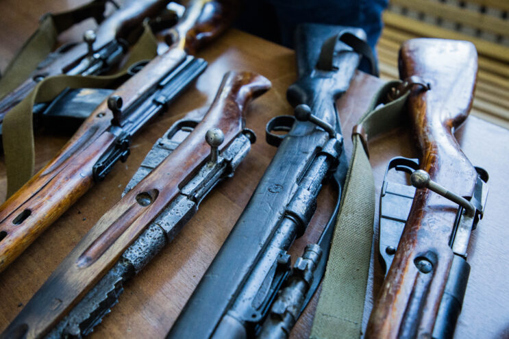 Житель Тверской области хранил оружие под кроватью