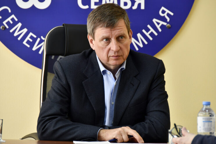 Андрей Епишин: вопросы семей военнослужащих-участников СВО будут решаться по факту их поступления Андрей Епишин: вопросы семей военнослужащих-участников СВО будут решаться по факту их поступления