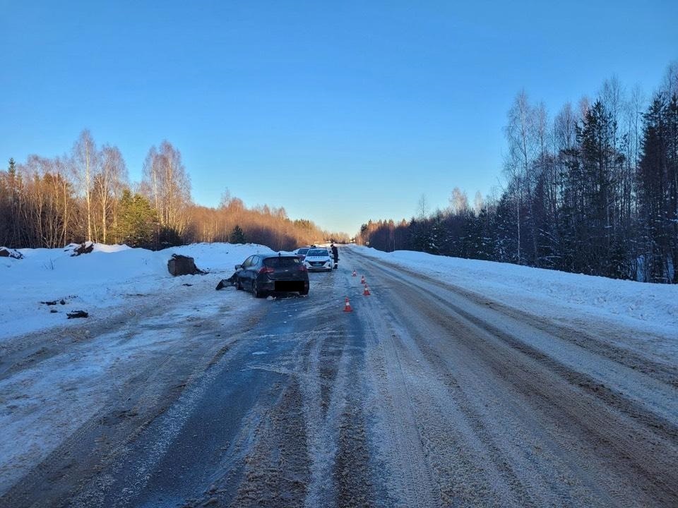 В Тверской области из-за невнимательности водителя произошла авария