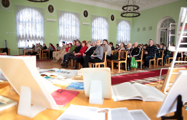 В Тверской области прошла встреча, посвященная 115-летию Бориса Николаевича Полевого В Тверской области прошла встреча, посвященная 115-летию Бориса Николаевича Полевого
