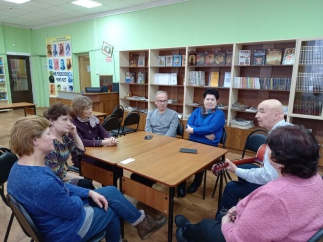 В нелидовской библиотеке отметили Всемирный день поэзии В нелидовской библиотеке отметили Всемирный день поэзии