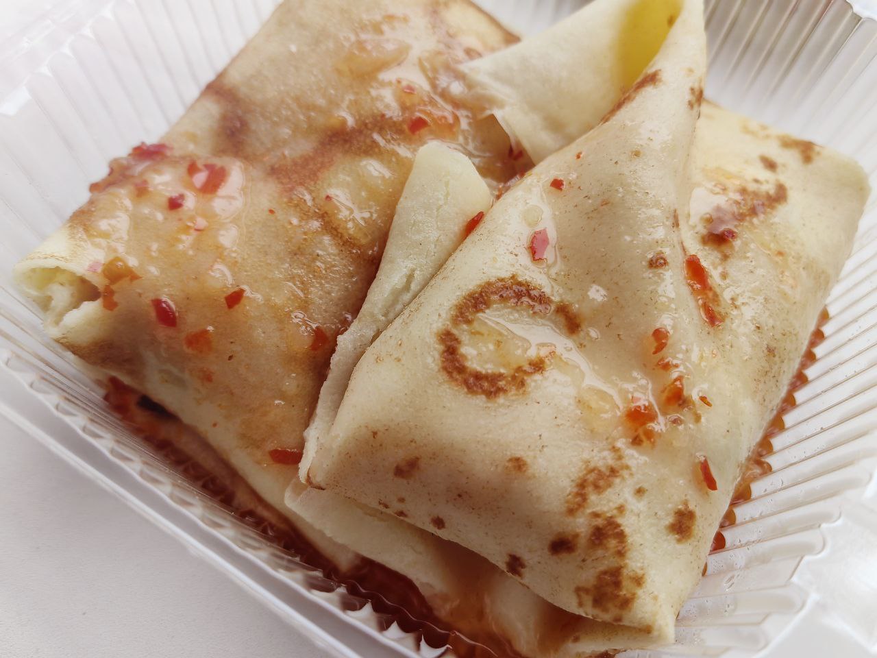 Поели за вас: Нежнейшие десерты, безвкусные блинчики и божественная пиццета из кофейни