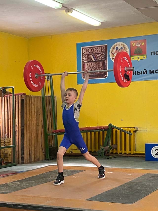 Спортсмены из Западной Двины завоевали призовые места на соревнованиях по тяжелой атлетике