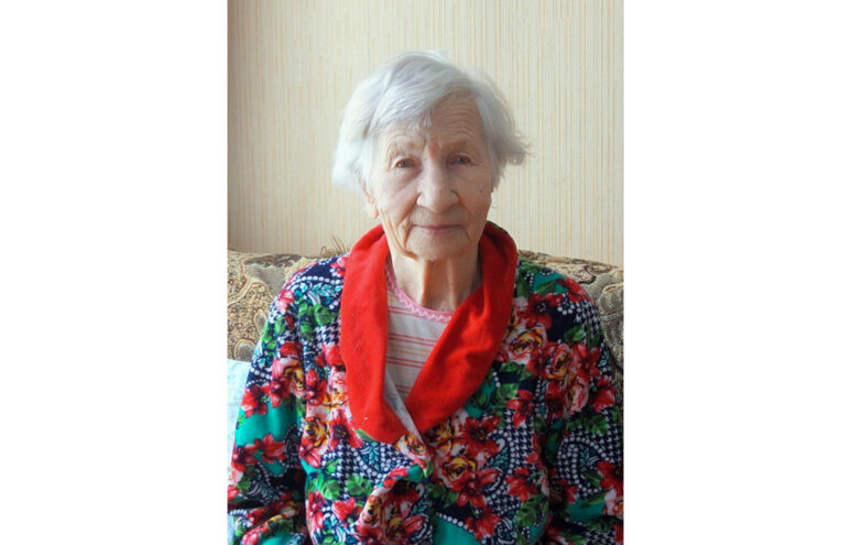 Игорь Руденя поздравил со 100-летием труженицу тыла Ирину Ивановну Гераськину Игорь Руденя поздравил со 100-летием труженицу тыла Ирину Ивановну Гераськину