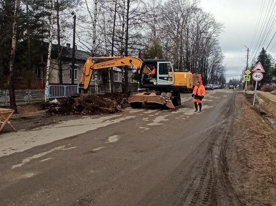 В Оленино Тверской области начался сезон ремонтных работ: где заменят трубы В Оленино Тверской области начался сезон ремонтных работ: где заменят трубы