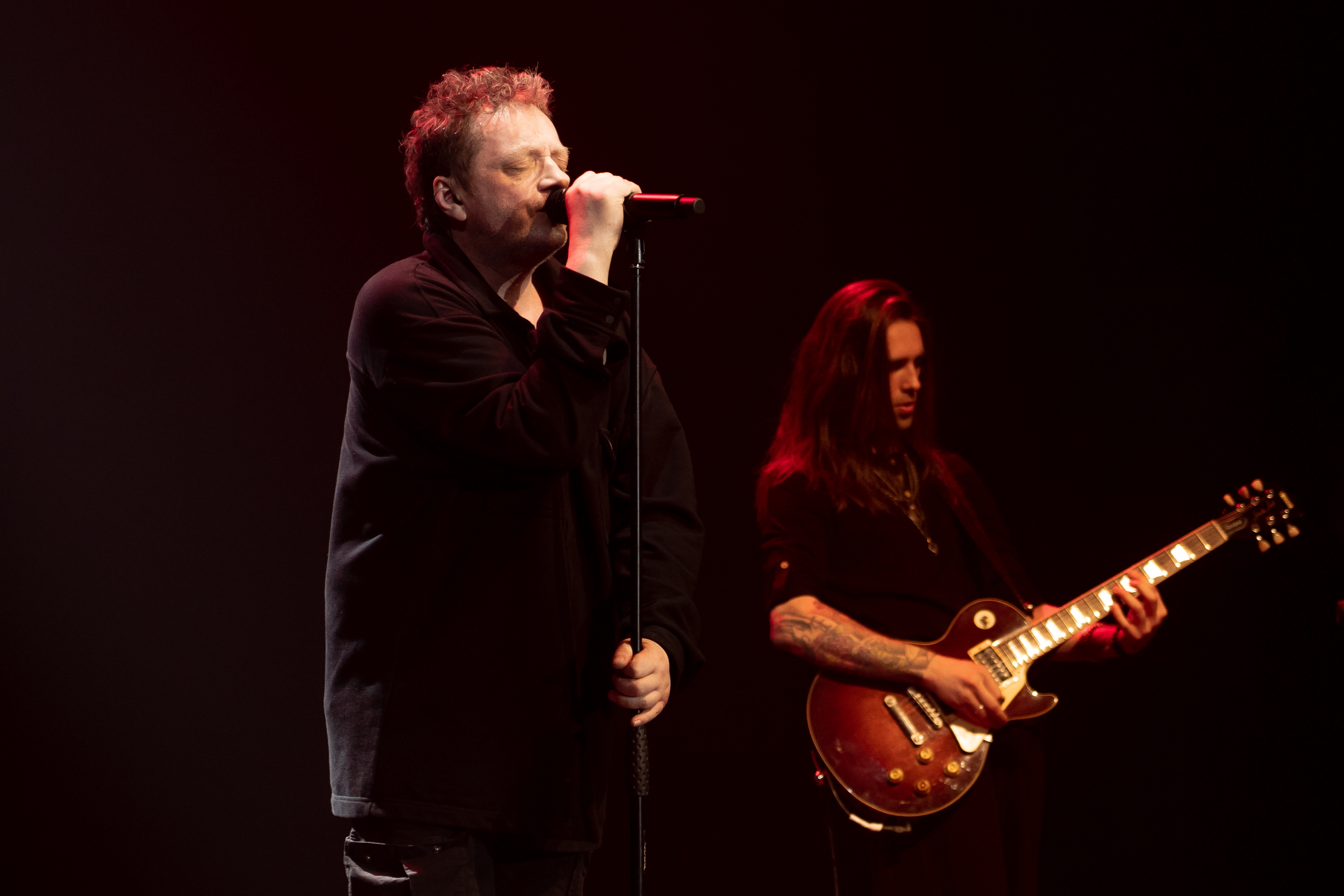 Юбилей "Агаты Кристи": Глеб Самойлов & The MATRIXX исполнили хиты культовой группы в Твери