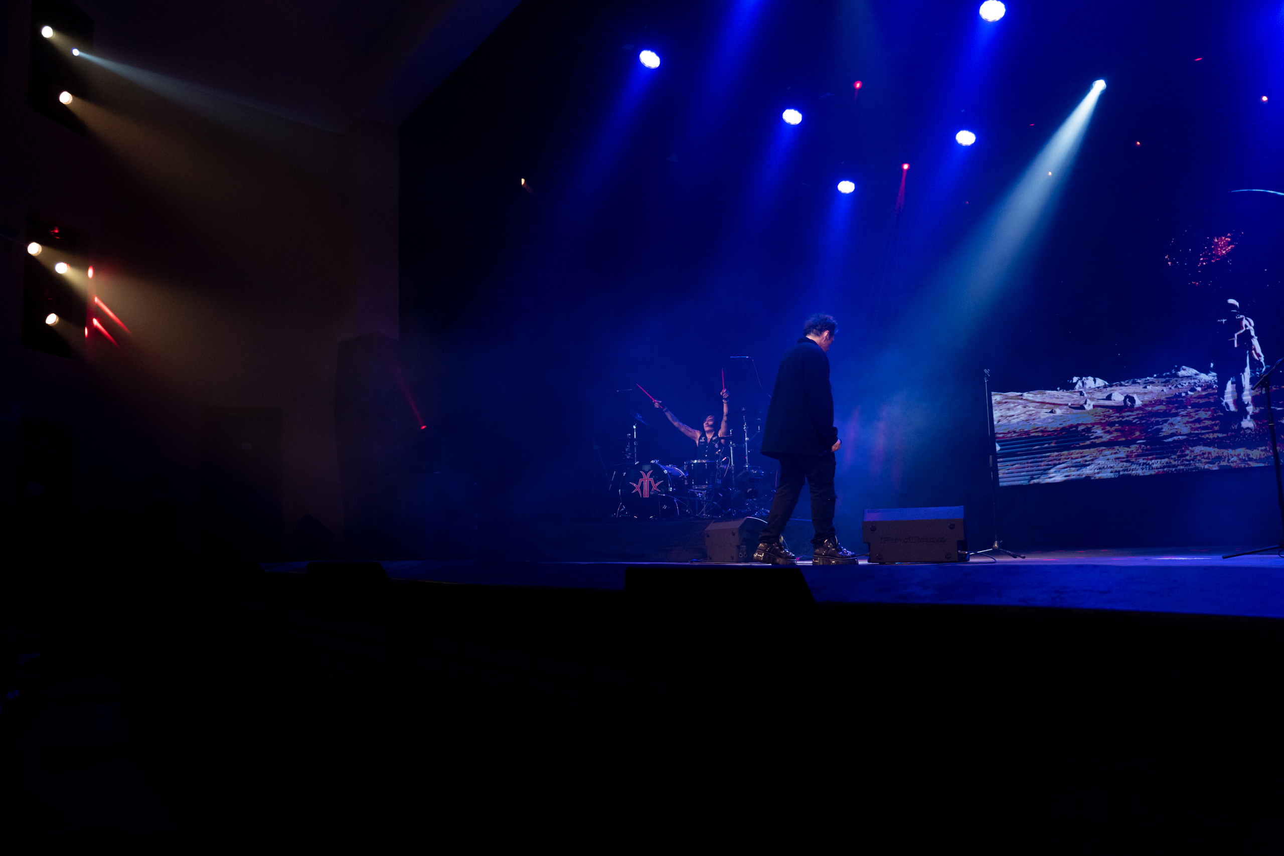 Юбилей "Агаты Кристи": Глеб Самойлов & The MATRIXX исполнили хиты культовой группы в Твери