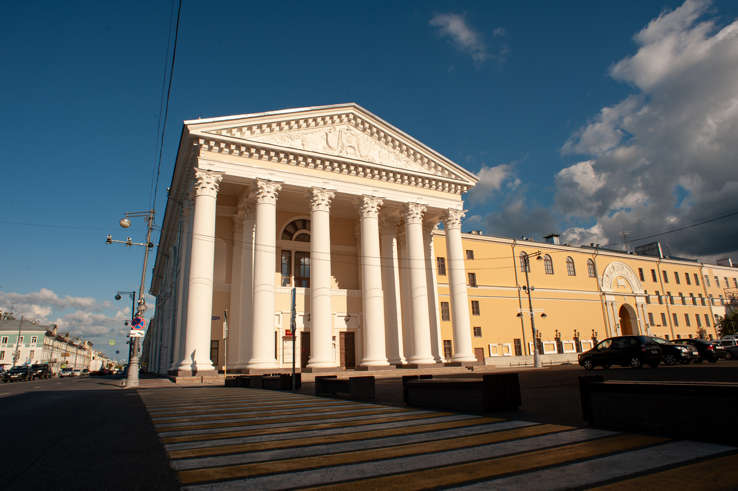 В Тверском театре драмы состоится премьера музыкальной сказки "Три пряхи" В Тверском театре драмы состоится премьера "Ромео и Джульетты"