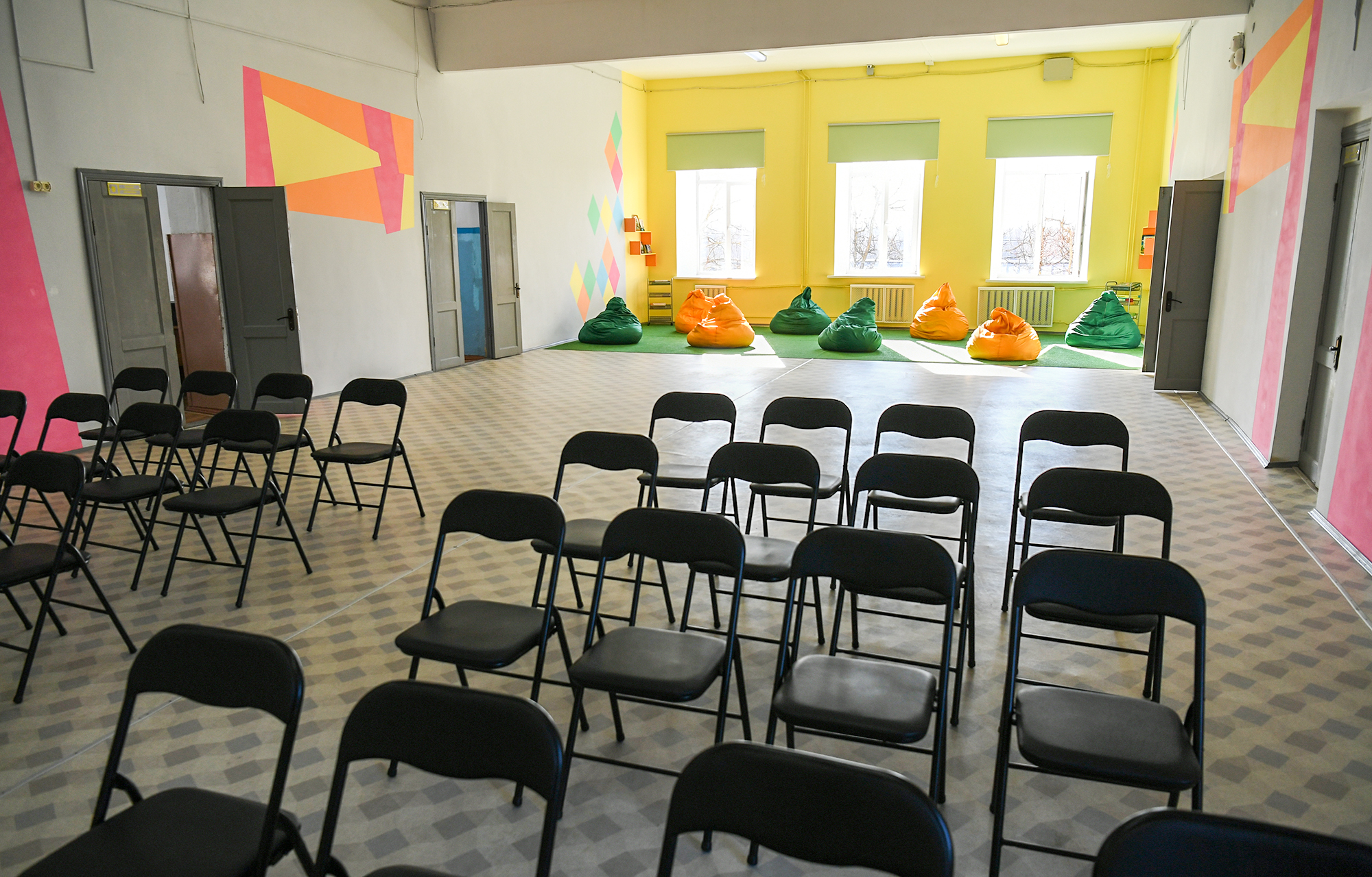 В краснохолмской школе №1 благоустроят территорию и закупят учебное оборудование