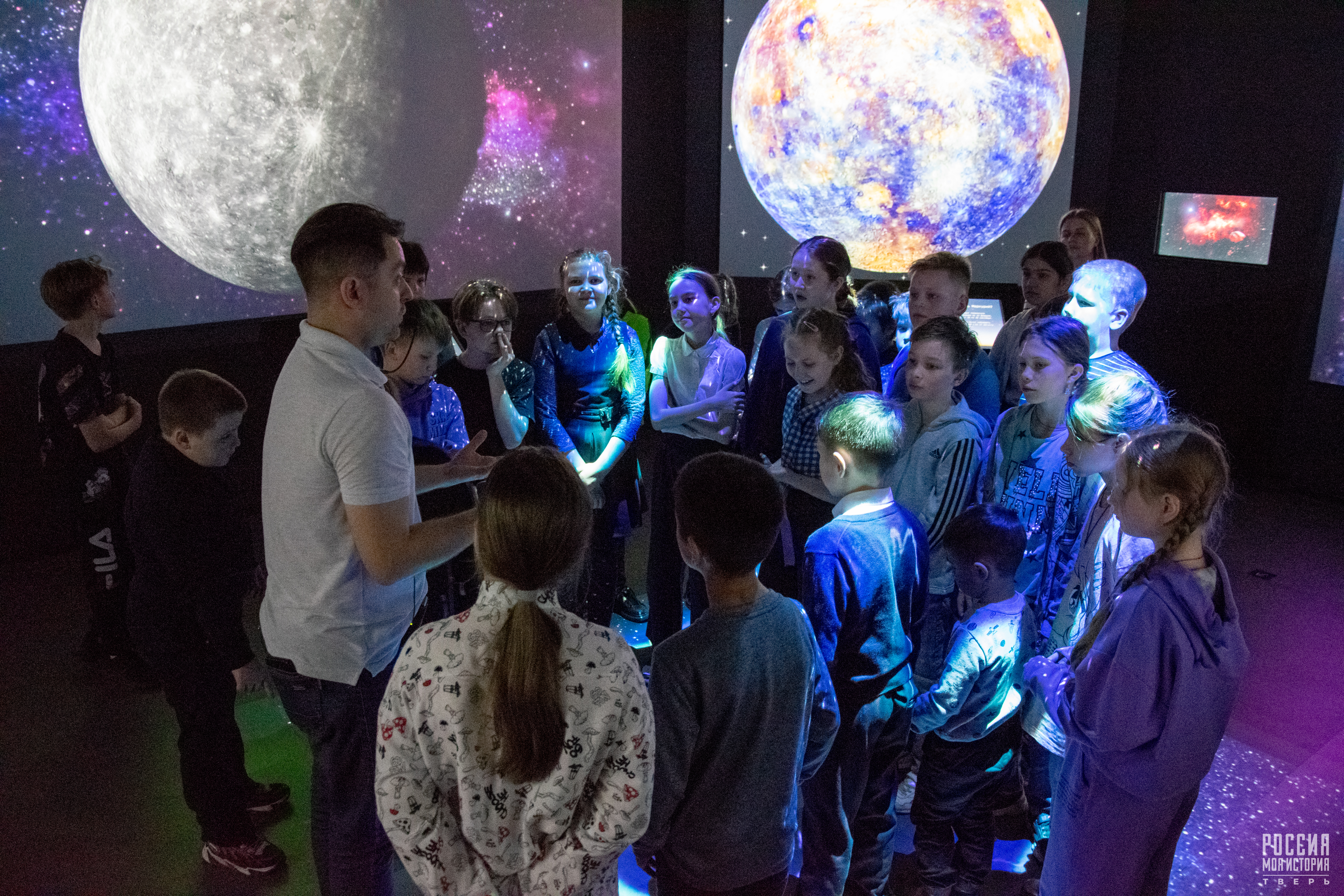 Это просто космос: в Твери работает мультимедийная выставка "Планетарий"