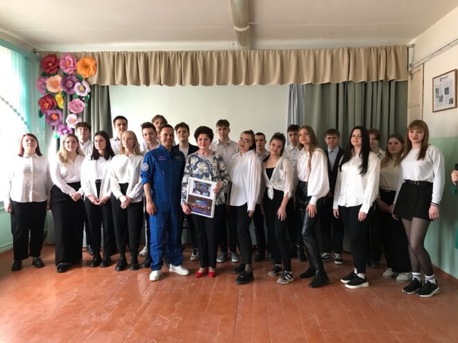 Космонавт Сергей Корсаков посетил кимрскую гимназию Космонавт Сергей Корсаков посетил кимрскую гимназию