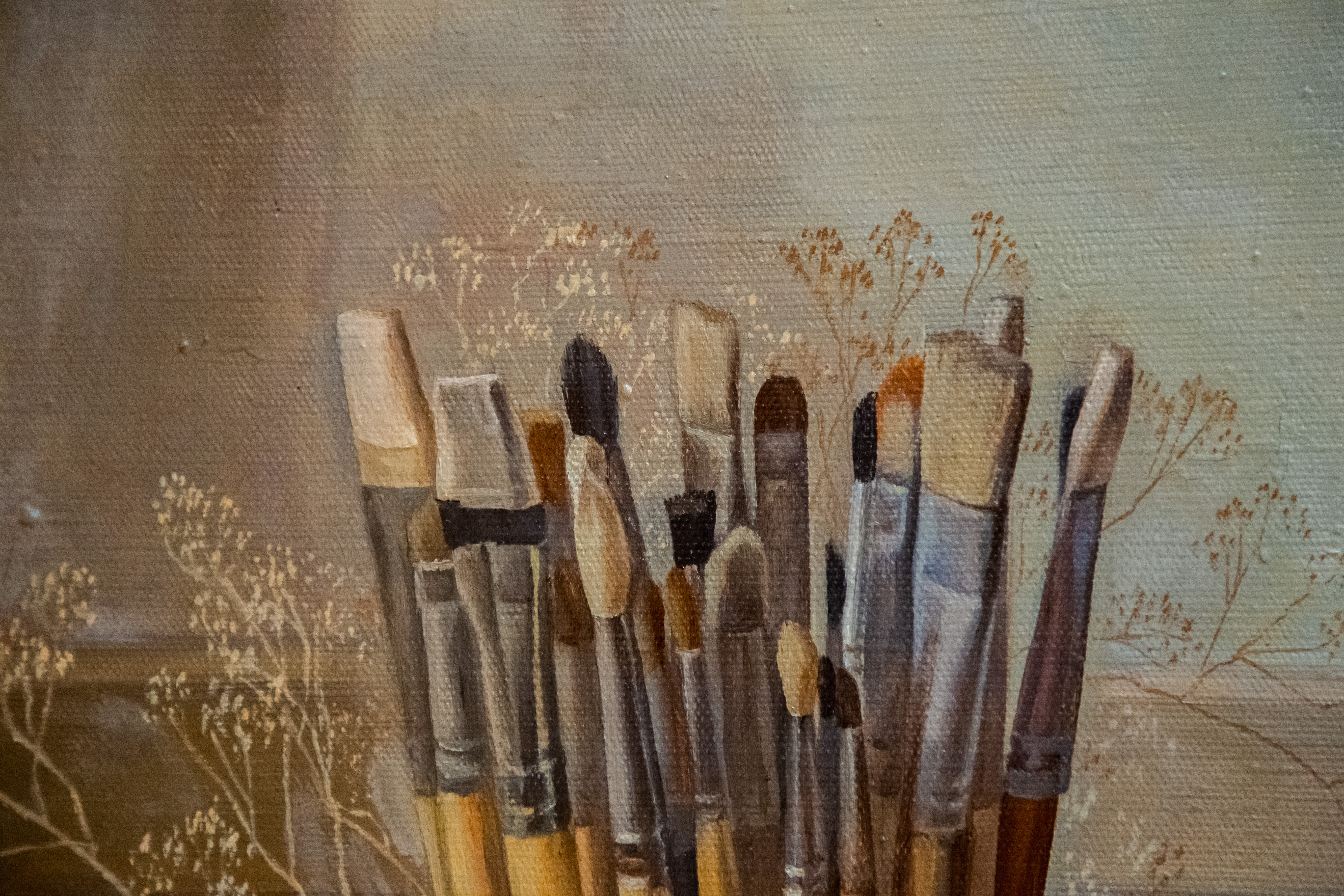 Дух времени: В Тверской областной картинной галерее впервые открылась выставка Надежды Цикулиной