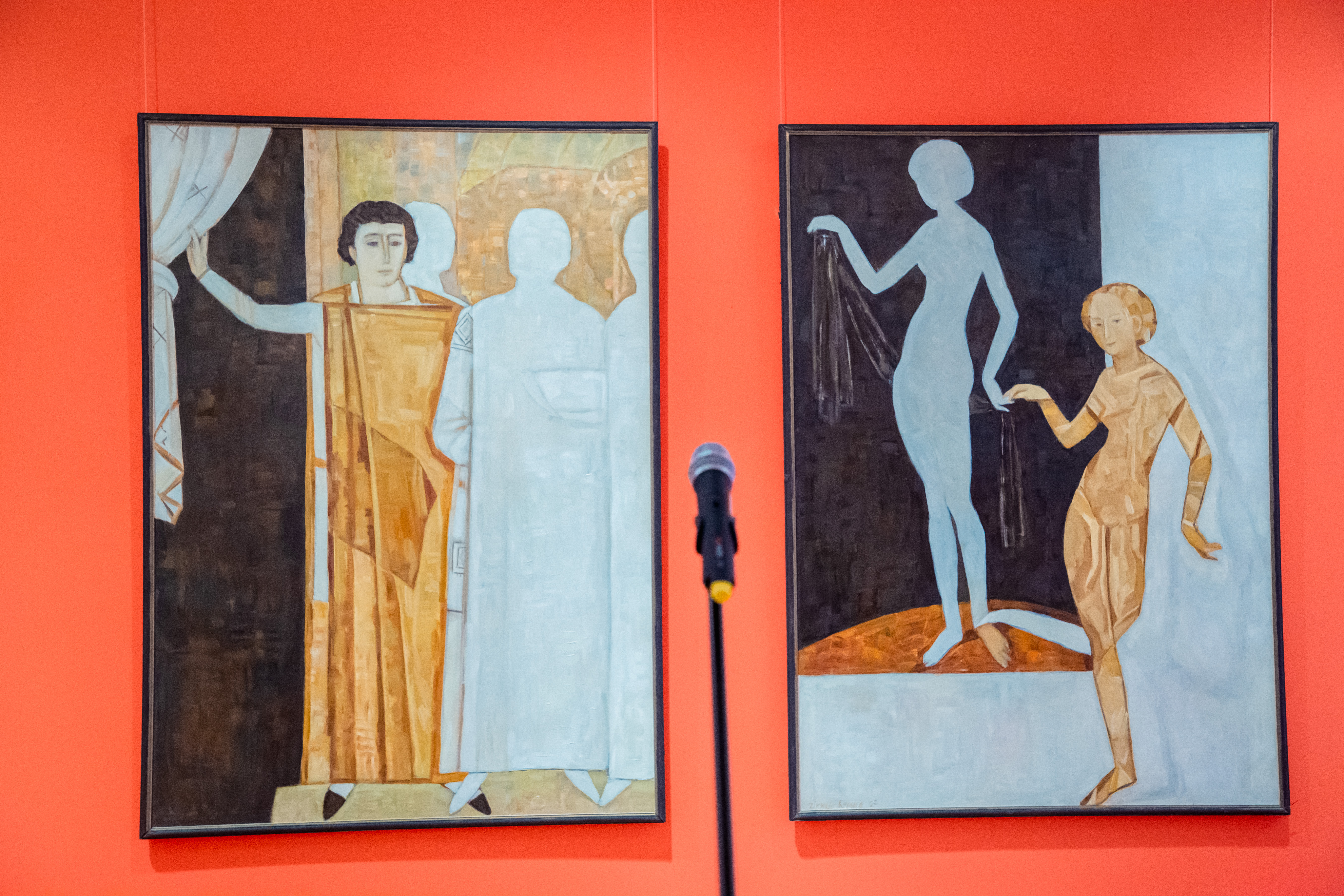 Дух времени: В Тверской областной картинной галерее впервые открылась выставка Надежды Цикулиной