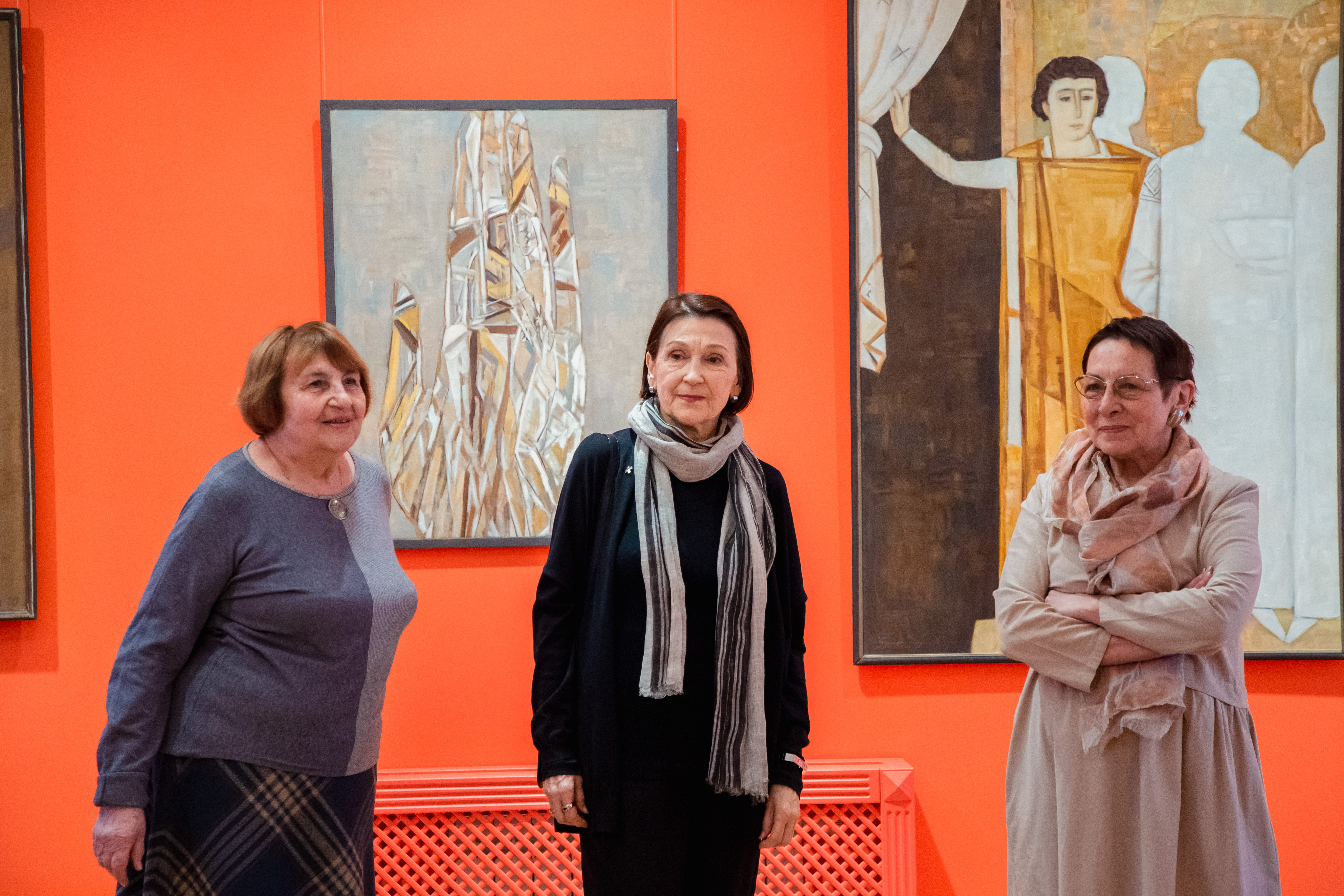 Дух времени: В Тверской областной картинной галерее впервые открылась выставка Надежды Цикулиной