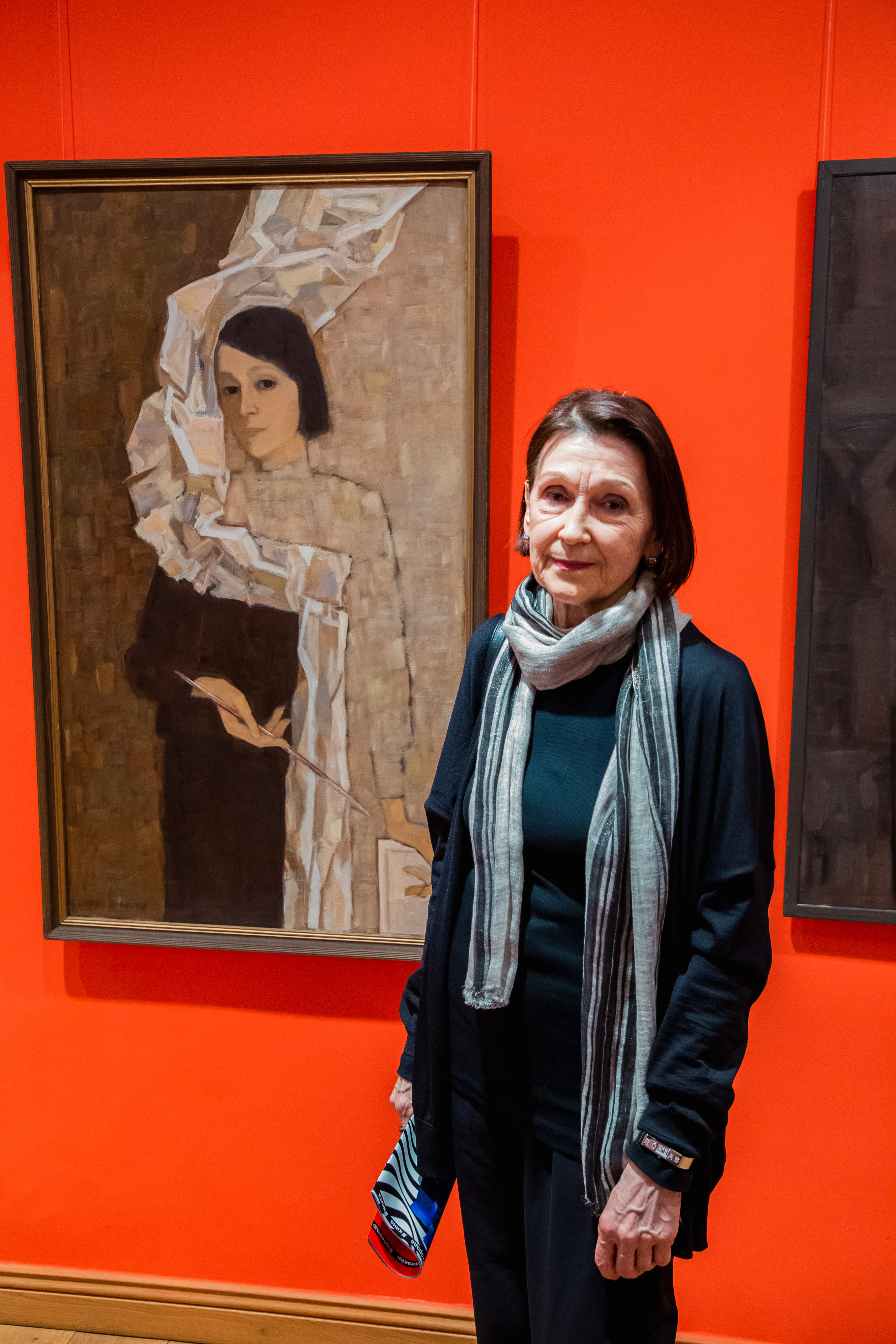 Дух времени: В Тверской областной картинной галерее впервые открылась выставка Надежды Цикулиной