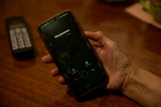 Пенсионерка из Твери поверила в легенду о ДТП и отдала аферистам 200 тысяч рублей В Тверской области мошенники получили доступ к личным кабинетам граждан на Госуслугах