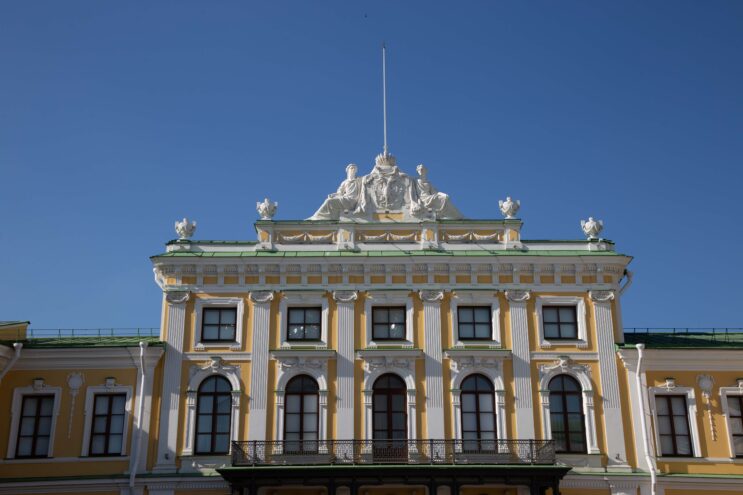 Жителей Твери приглашают на музейно-поэтическую программу «Весны прекрасной акварель»