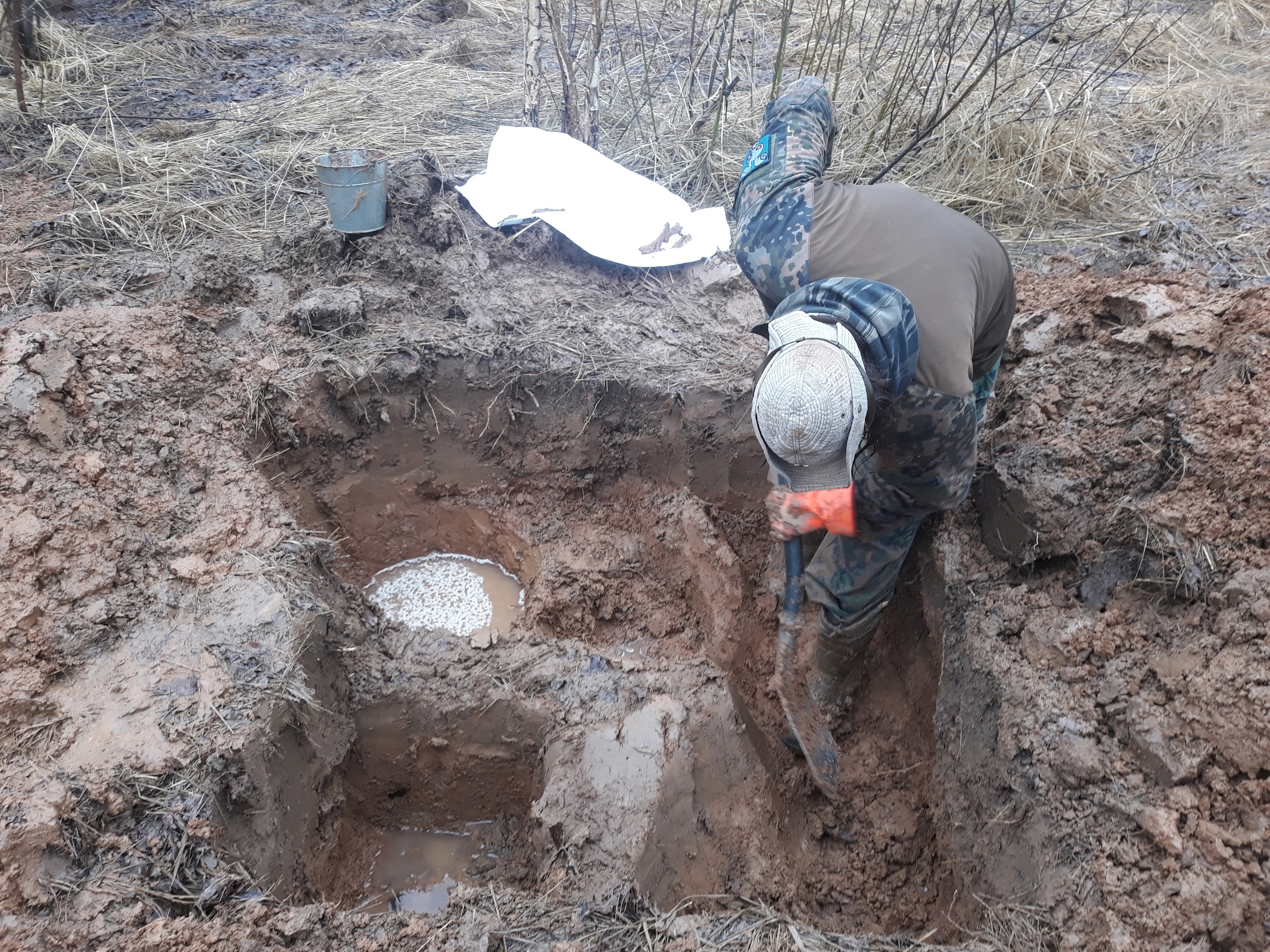 В Зубцовском районе Тверской области найдены останки четырех красноармейцев В Зубцовском районе Тверской области найдены пятеро красноармейцев