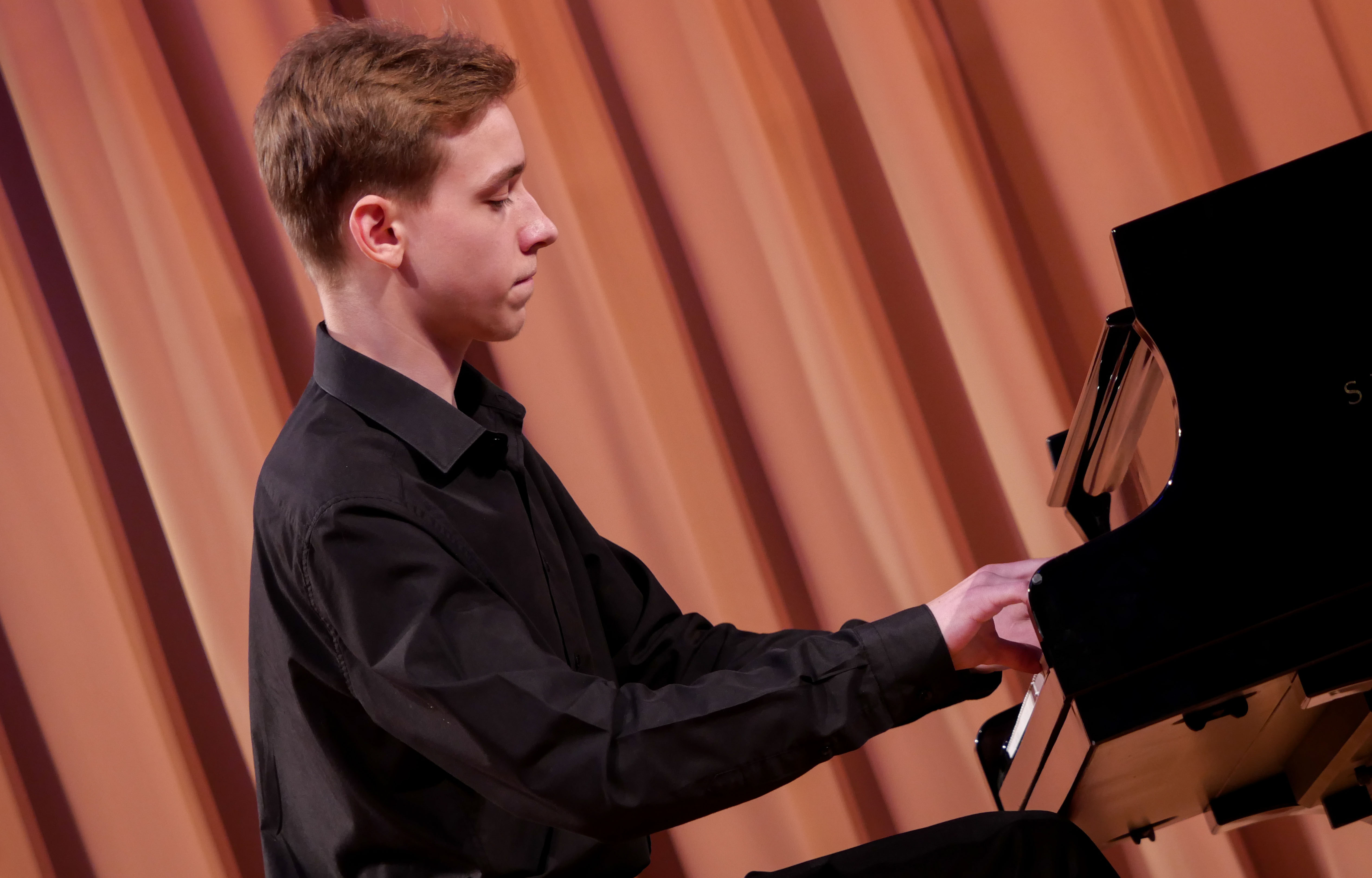 Юные дарования выступили на фестивале Баха в тверской филармонии Юные дарования выступили на фестивале Баха в тверской филармонии