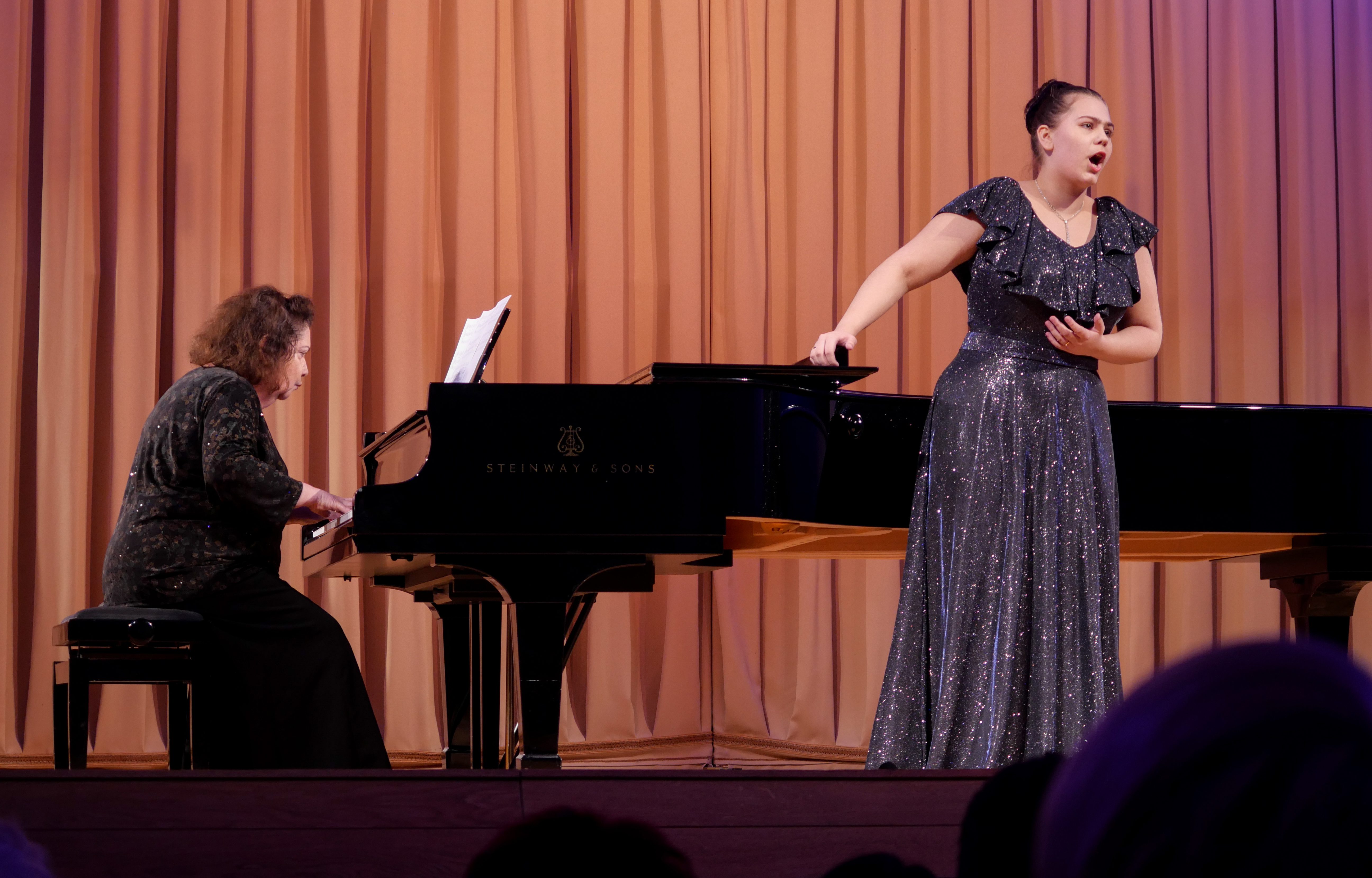 Юные дарования выступили на фестивале Баха в тверской филармонии Юные дарования выступили на фестивале Баха в тверской филармонии