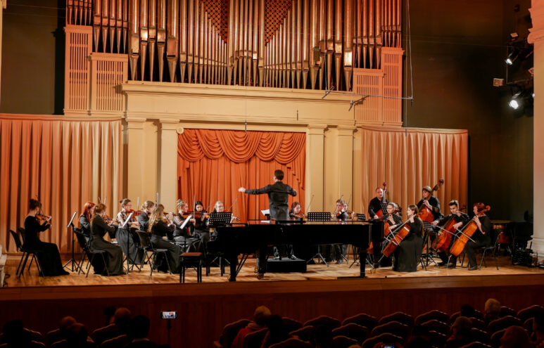 Юные дарования выступили на фестивале Баха в тверской филармонии
