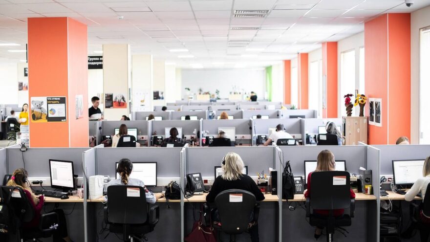 Клиенты стали больше доверять роботам – в диалоге с ними остаются 75% абонентов Клиенты стали больше доверять роботам – в диалоге с ними остаются 75% абонентов