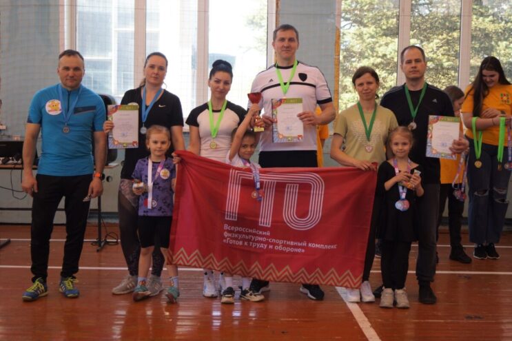 Фестиваль спортивных семей провели в Лихославле