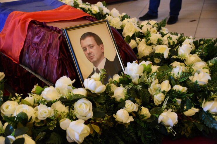 В Твери простились с погибшим на Донбассе Александром Скакуном В Твери простились с погибшим на Донбассе Александром Скакуном