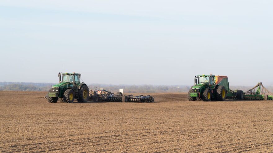 В Тверской области активно идет весенняя полевая кампания