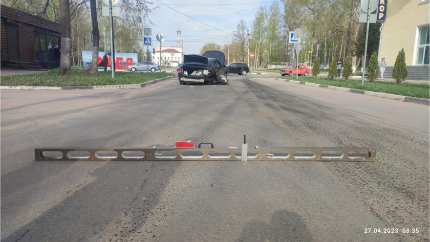 В тройном ДТП в Ржеве пострадали два человека В тройном ДТП в Ржеве пострадали два человека