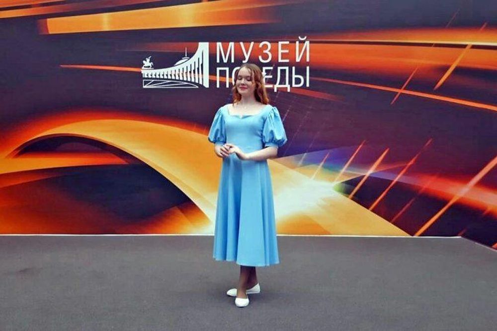 Вокалистка из Конаково приняла участие в концерте в Музее Победы Вокалистка из Конаково приняла участие в концерте в Музее Победы