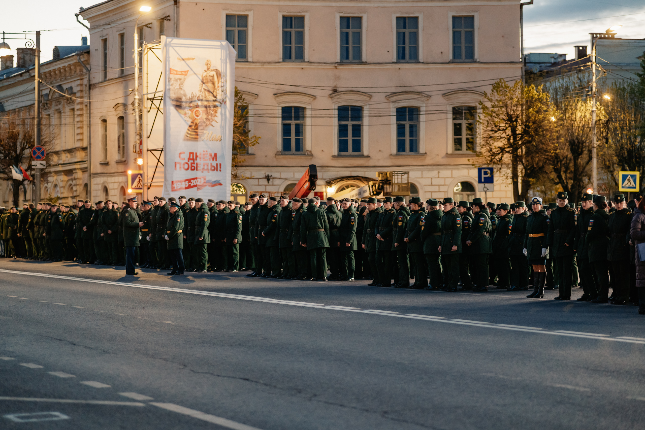 Вечером в Твери прошла генеральная репетиция парада Победы