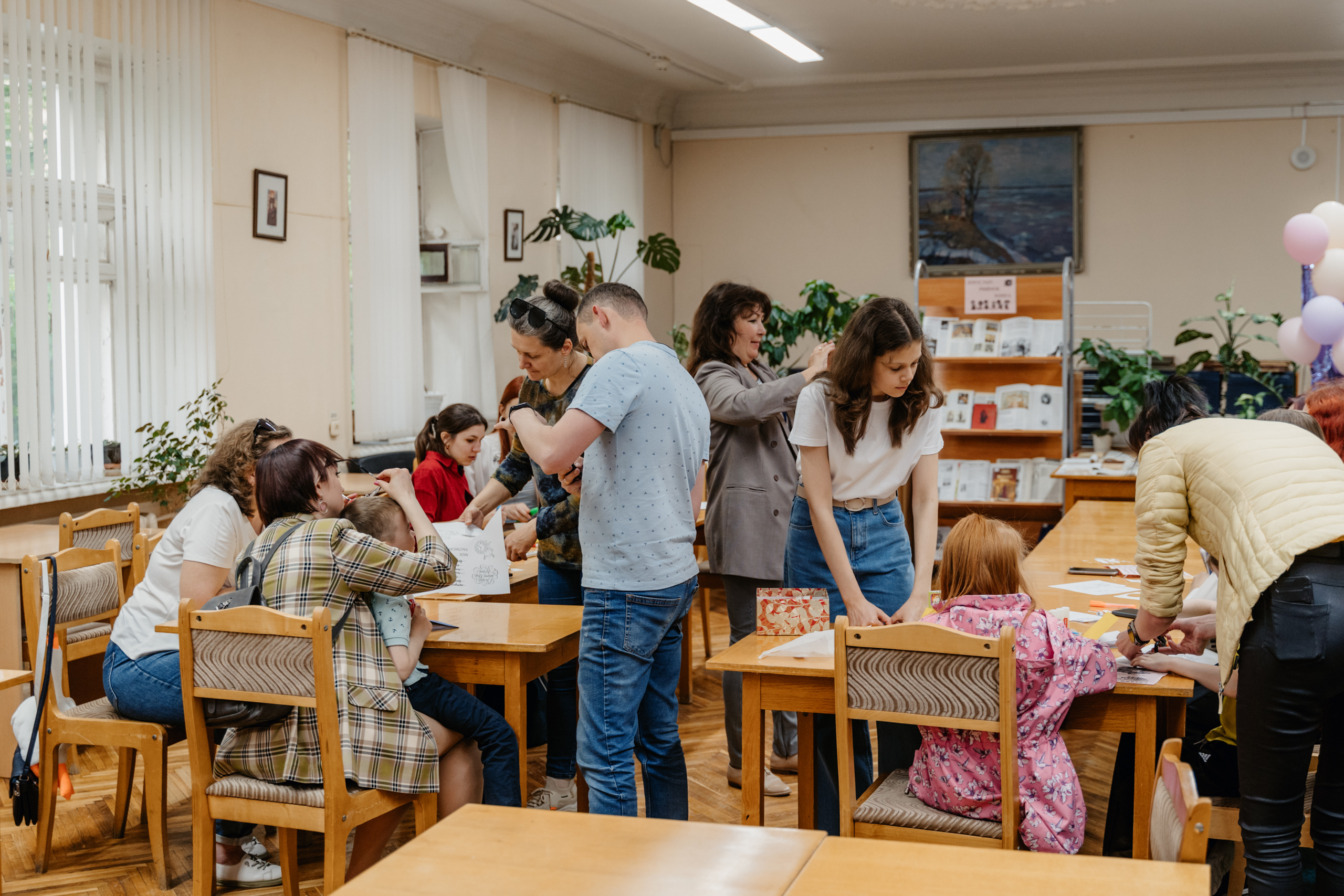 "Библионочь" в Горьковке: Читателей пригласили на мастер-классы и в книгохранилище
