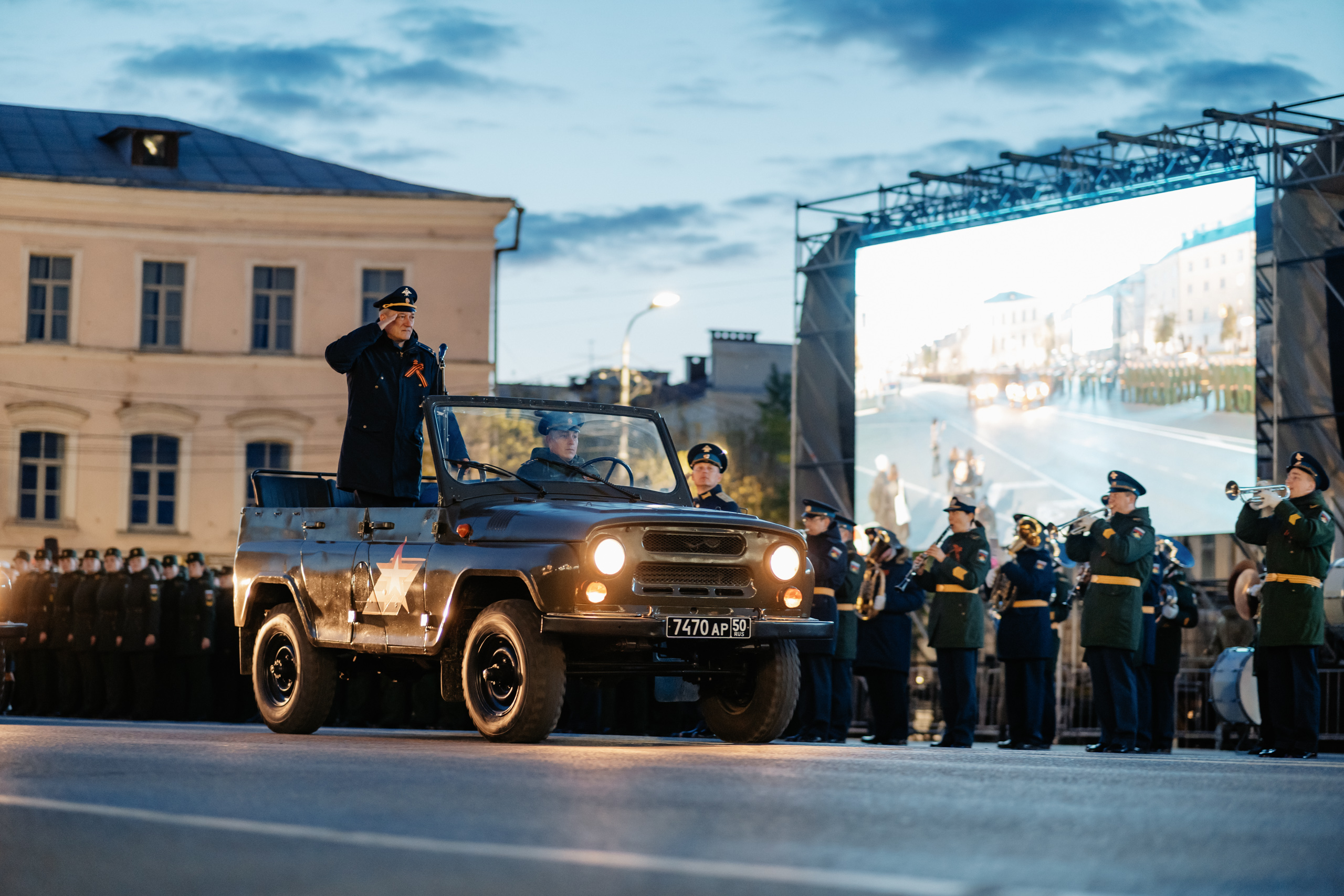 Вечером в Твери прошла генеральная репетиция парада Победы