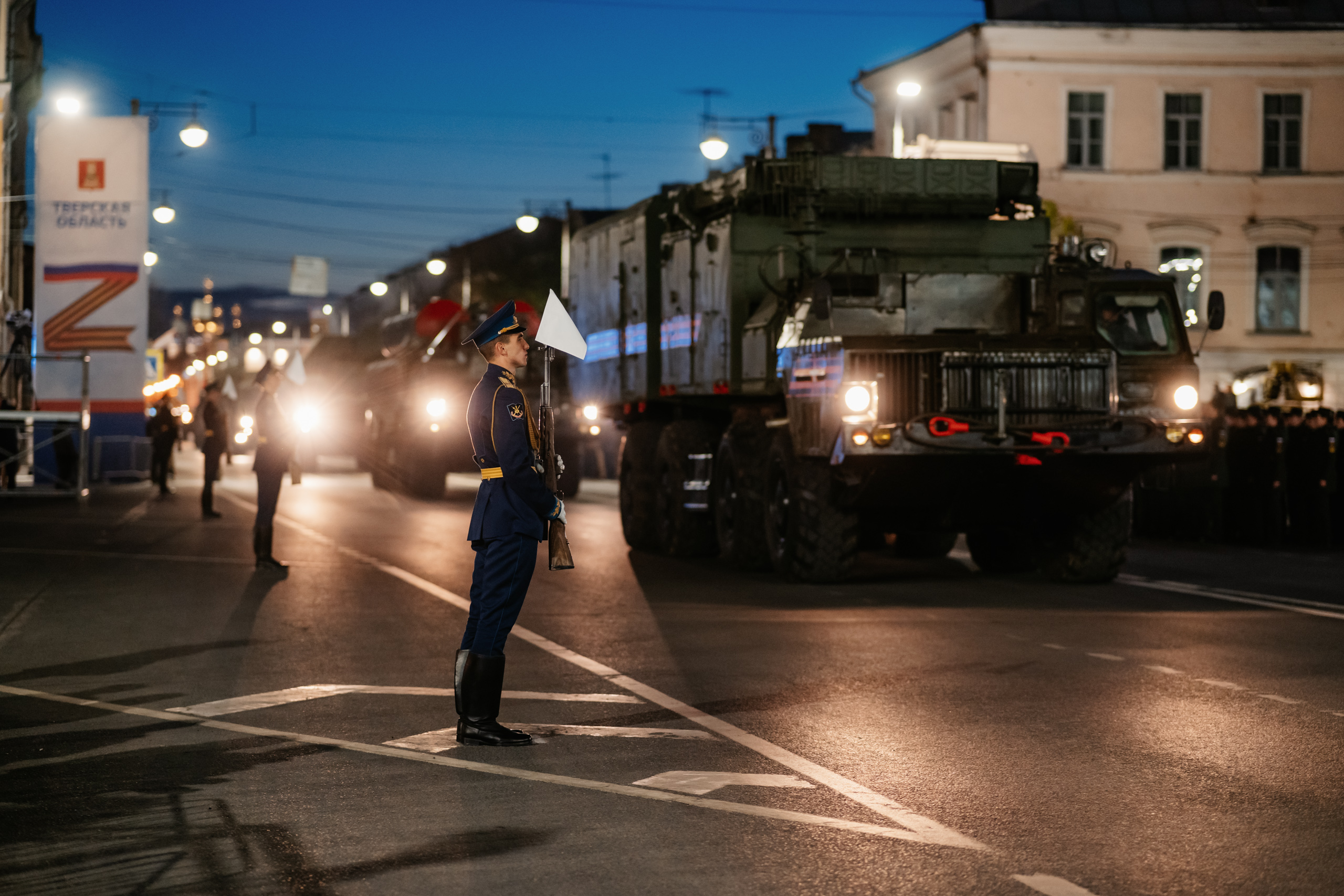 Вечером в Твери прошла генеральная репетиция парада Победы