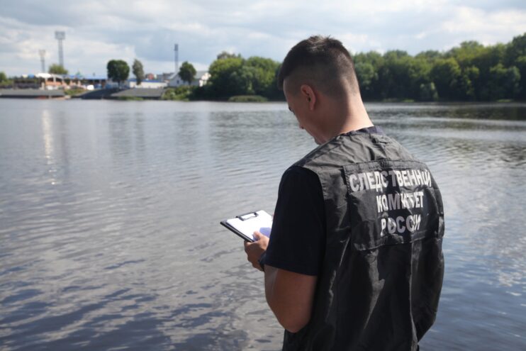 В Тверской области следователи проводят проверку после обнаружения тела 58-летнего мужчины в реке В Тверской области следователи проводят проверку после обнаружения тела 58-летнего мужчины в реке