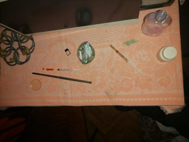 В Твери полицейские ликвидировали наркопритон
