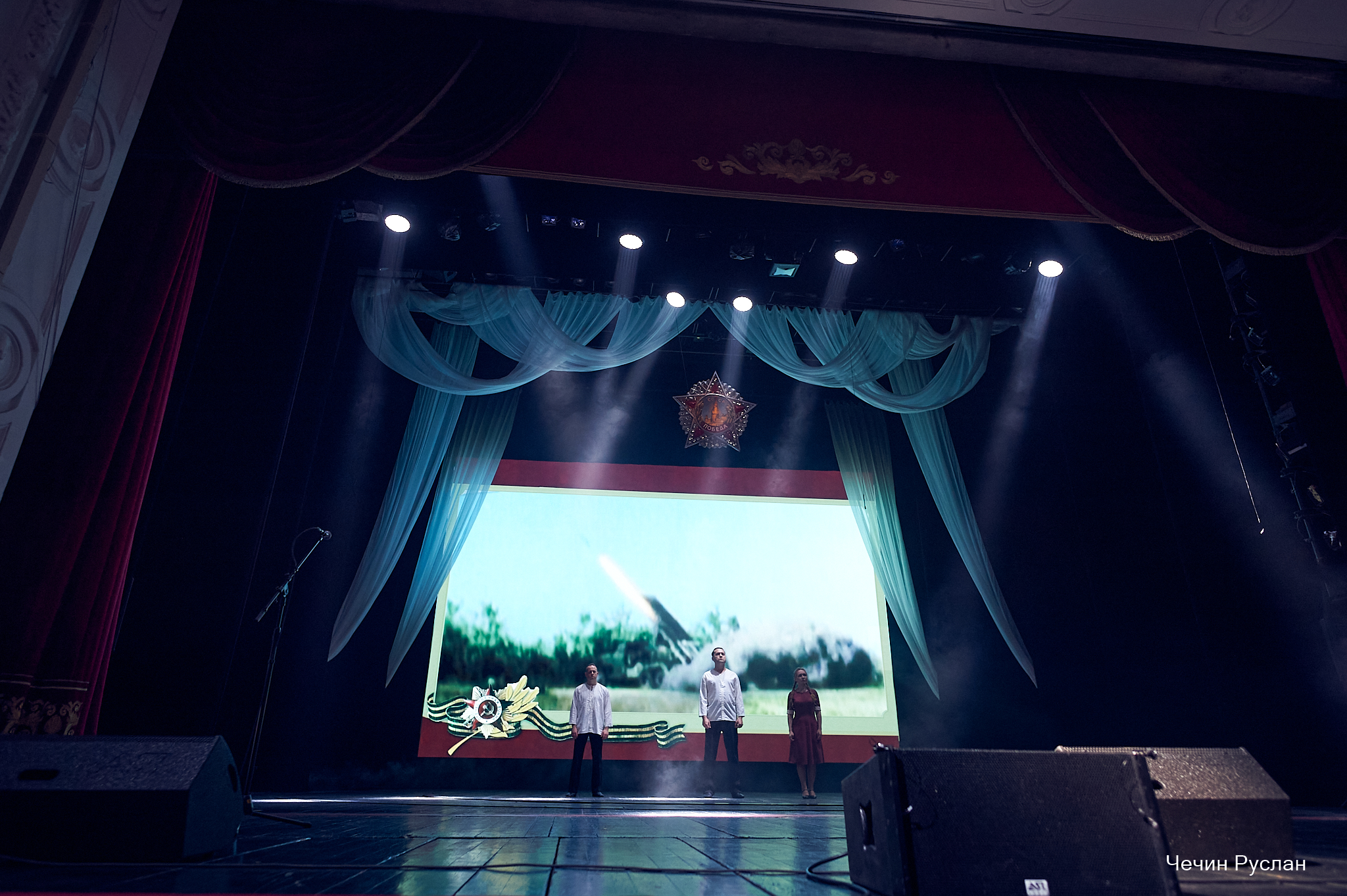 Отчизны верные сыны: В День Победы в Тверском театре драмы прошел патриотический концерт Отчизны верные сыны: В День Победы в Тверском театре драмы прошел патриотический концерт