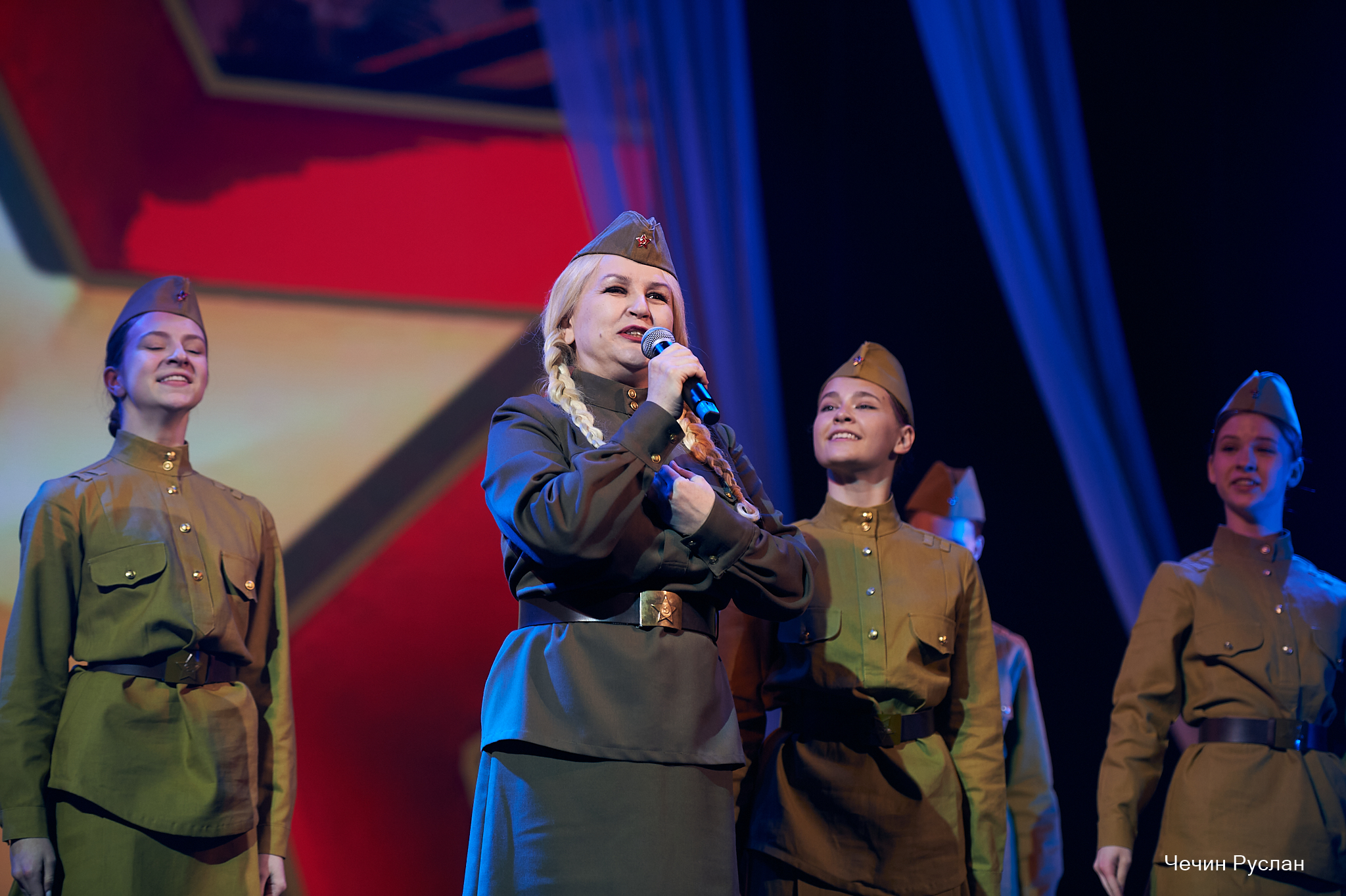 Отчизны верные сыны: В День Победы в Тверском театре драмы прошел патриотический концерт Отчизны верные сыны: В День Победы в Тверском театре драмы прошел патриотический концерт