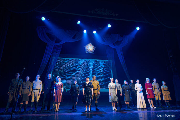 Отчизны верные сыны: В День Победы в Тверском театре драмы прошел патриотический концерт