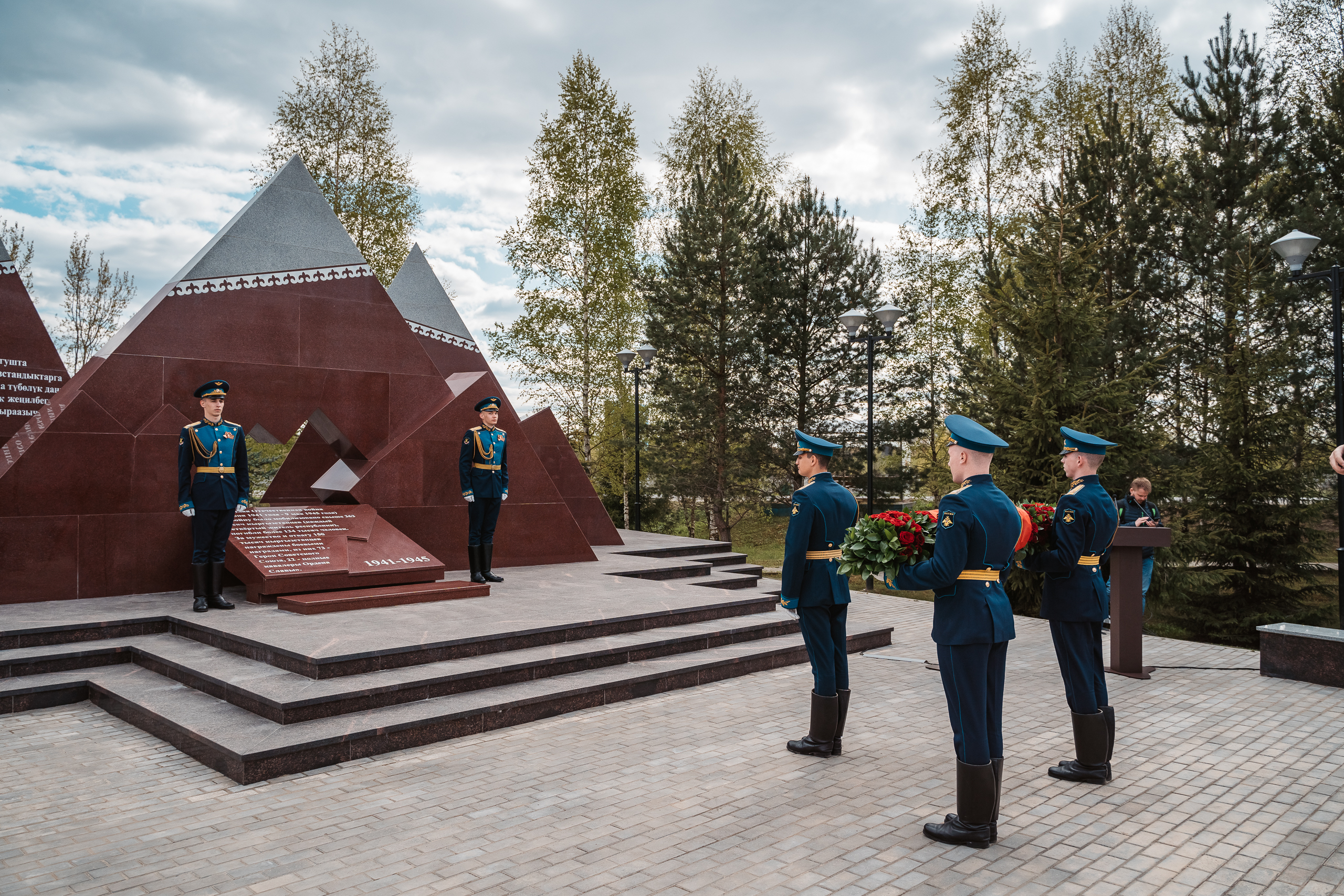 В Тверской области открыт мемориал погибшим под Ржевом воинам-киргизстанцам В Тверской области открыт мемориал погибшим под Ржевом воинам-киргизстанцам