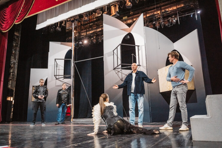 Сюрприз в конце сезона: На сцене Тверского театра драмы покажут "Дурочку"