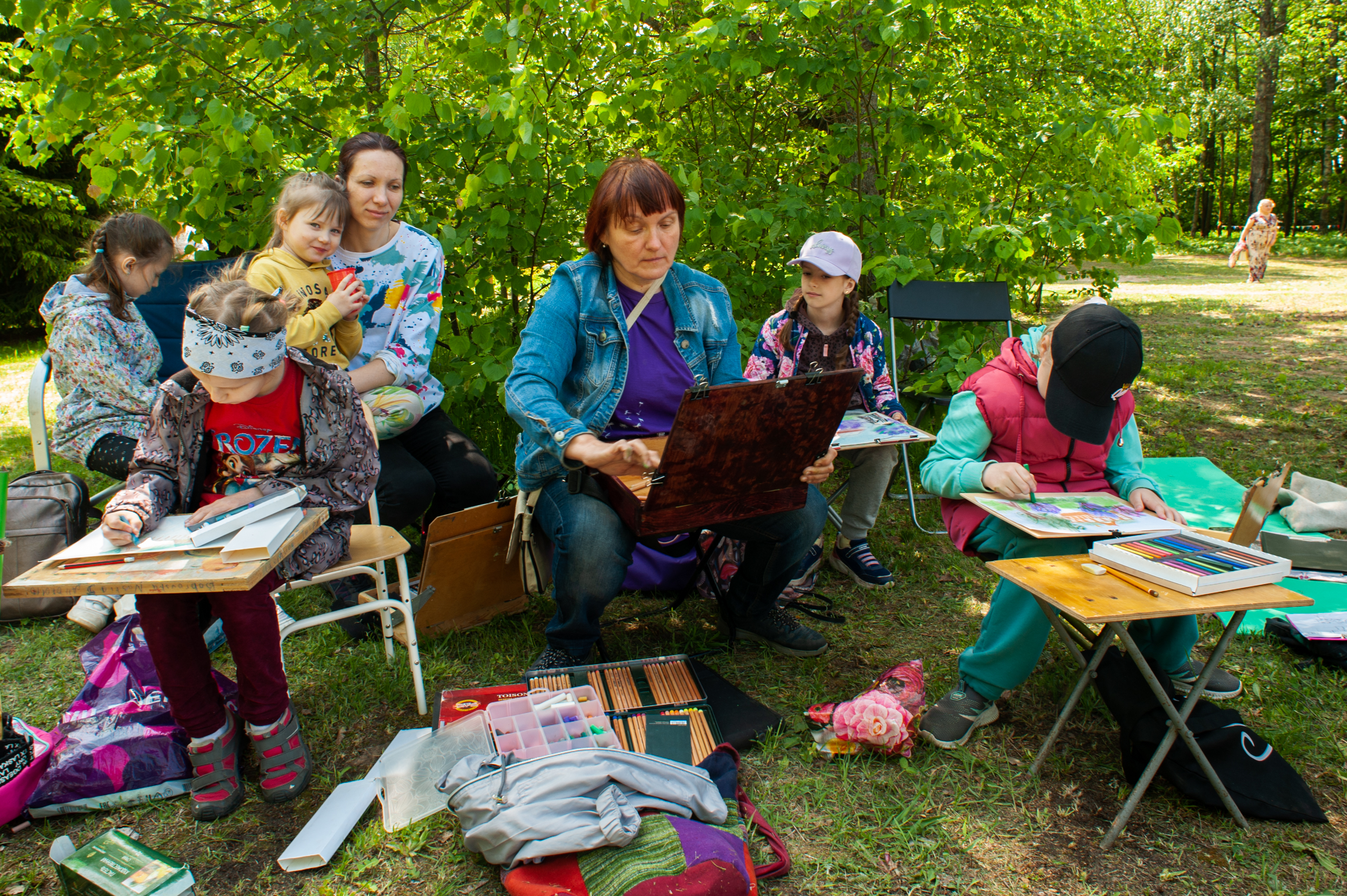 Еще больше сирени: Чем удивил гостей традиционный праздник в усадьбе Домотканово