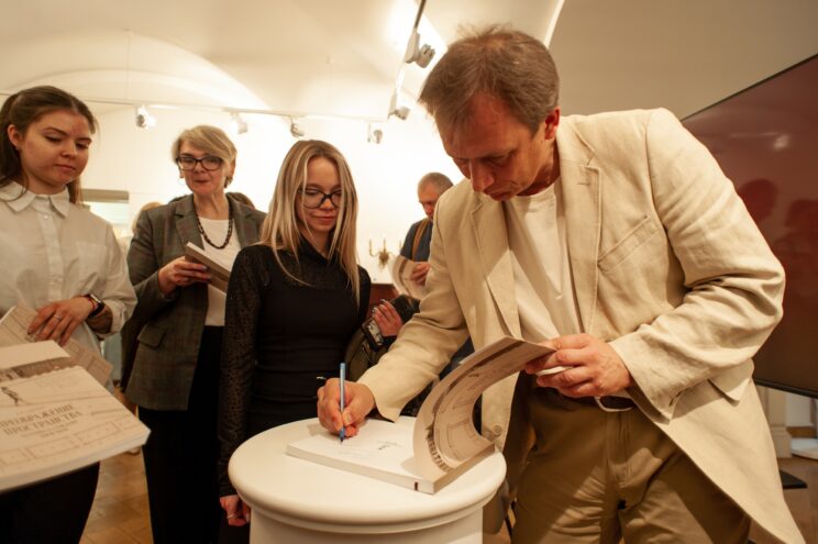 В Тверской картинной галерее подвели итоги «Екатерининской мили» В Тверской картинной галерее подвели итоги «Екатерининской мили»