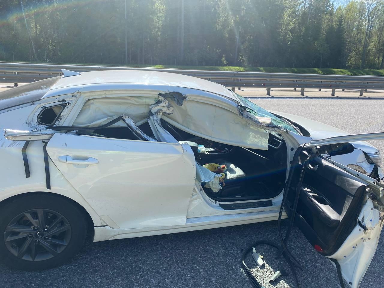 На М-11 в Тверской области в аварии погиб пассажир Kia Optima На М-11 в Тверской области в аварии погиб пассажир Kia Optima