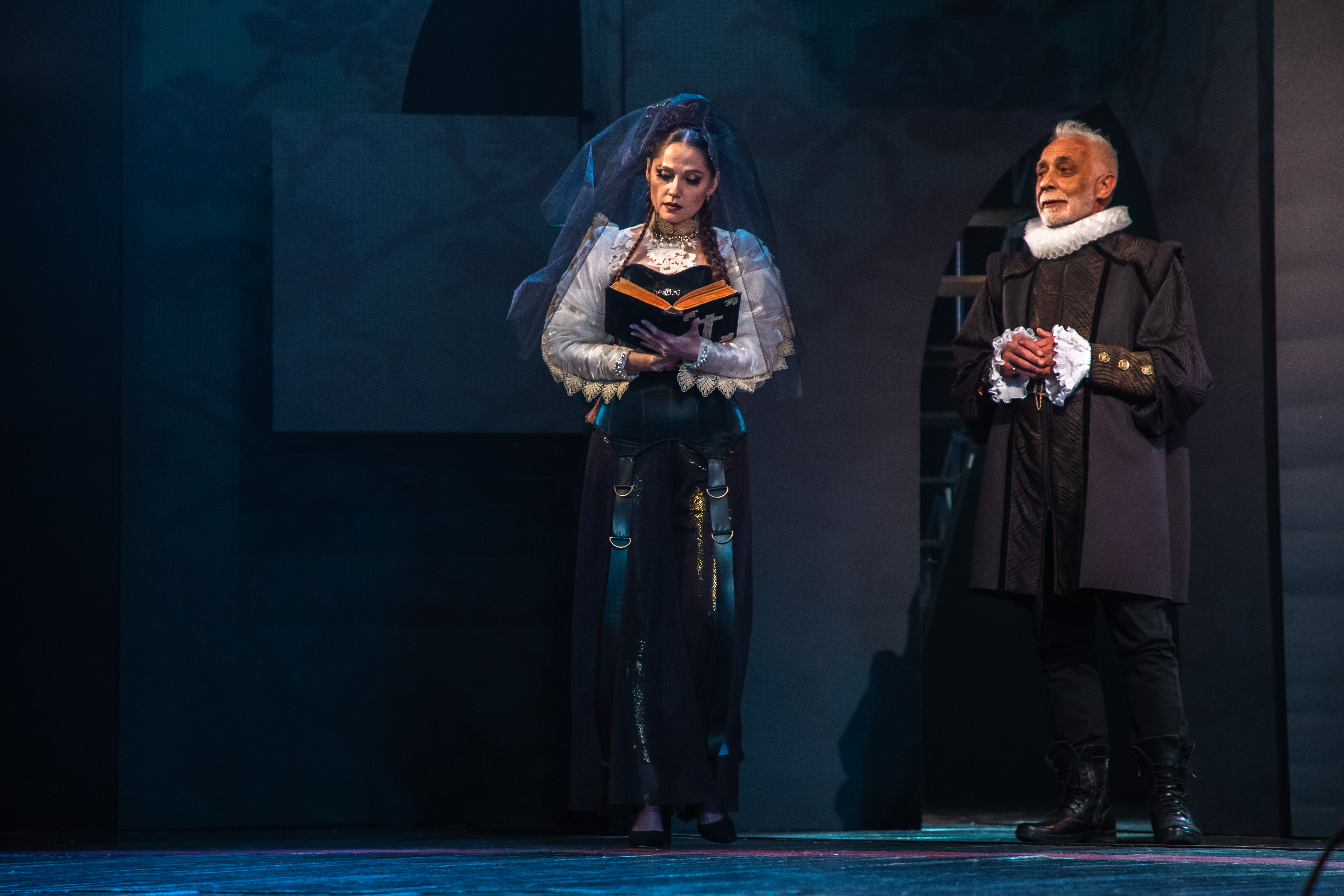 Дела сердечные или как Октавьо дочерей замуж выдавал: Тверской театр драмы представил "Дурочку"