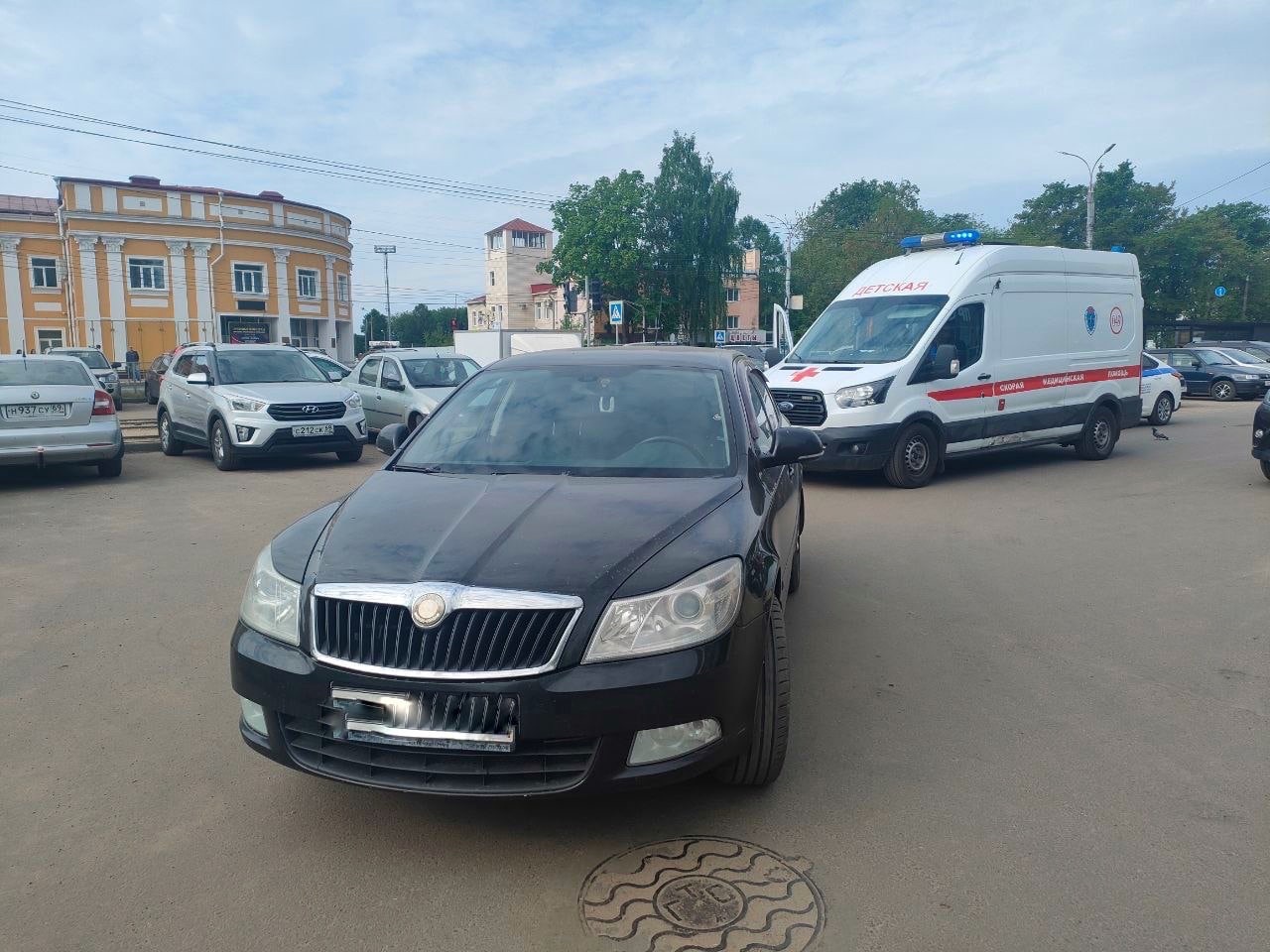 В Твери автомобиль сбил 7-летнего ребенка В Твери автомобиль сбил 7-летнего ребенка