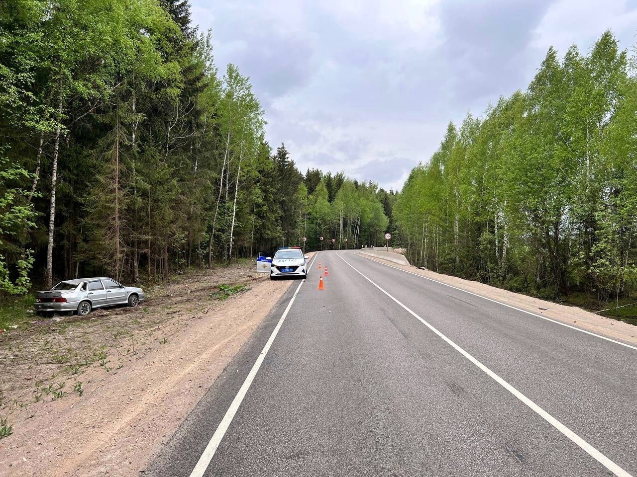 Два человека пострадали из-за взорвавшегося колеса под Тверью