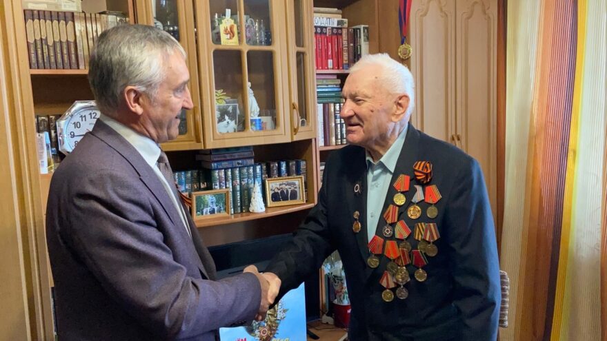 В Тверской области поздравляют участников Великой Отечественной войны В Тверской области поздравляют участников Великой Отечественной войны