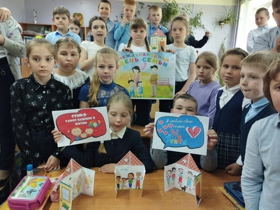 «Если есть семья, значит, счастлив я!»: ученики Андреапольской школы рассказали о семейных традициях «Если есть семья, значит, счастлив я!»: ученики Андреапольской школы рассказали о семейных традициях